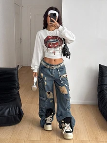 Coolane 女款秋冬外出街頭風時尚 Y2K 基礎復古唇形圖案收腰修身白色圓領衛衣上衣 秋季穿搭 - 白色 - 查看 3