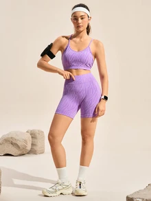 Exploreva Exploreva Setelan Atasan dan Celana Pendek Olahraga Tanpa Jahitan, Desain Tali Bahu Tipis, Pinggang Tinggi Membentuk dan Mengangkat, Cocok untuk Yoga, Kebugaran, dan Lari - Purple - View 4