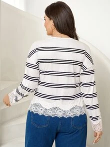 SHEIN LUNE Atasan Plus Motif Garis-Garis dengan Hiasan Renda dan Bahu Jatuh - Putih - View 2