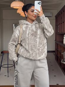 SHEIN PETITE CURVE Sweatshirt Motif Kamuflase Ukuran Besar Formal Liburan Abu-abu Musim Gugur Kasual Longgar Tradisional Formal Liburan untuk Pergi Keluar - Light Grey - View 6