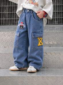 SHEIN Genkimix Kids 男童街頭風休閒拼色對比縫線寬鬆直筒百搭工裝牛仔長褲 - 中等水洗藍 - 查看 3