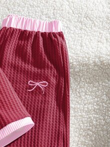 SHEIN Elladie kids 學院風少女對比色兩件套，條紋彼得潘領上衣搭配抽褶腰寬腿褲，學生紅波點款，適合夏季與秋季 - 紅色 - 查看 6