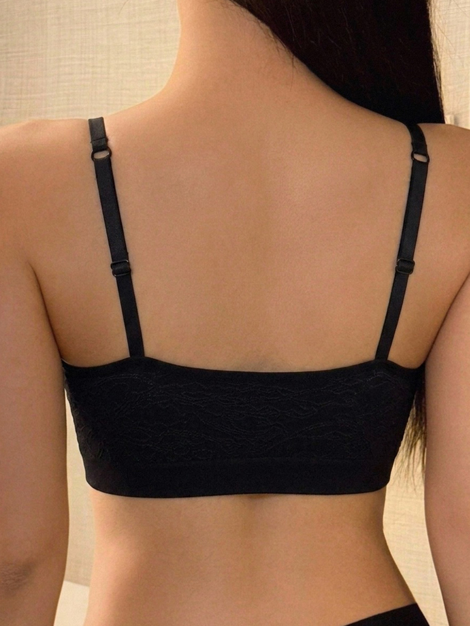 Solid Color Seamless Bra With Padded Cups, Thin Adjustable Straps, Slight Push-Up, Women's Lingerie Fall