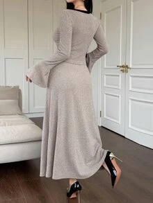 DAZY Autumn V-Neck Cold Shoulder Long Sleeve Fitted Lace Camisole Ribbed Knit Fabric Coffee Color Sweet Style Women's Sweater 2 Pieces Set - Apricot - View 2