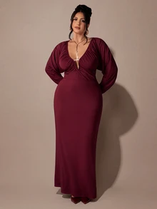 SHEIN BAE CURVE Gaun Elegan Wanita Ukuran Besar Warna Burgundy dengan Leher V Dalam dan Lengan Kelelawar untuk Musim Gugur - Burgundy - View 4