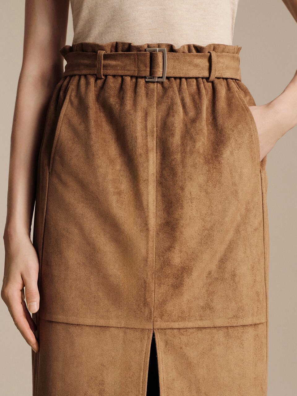 Anewsta Essential Anewsta Women's Suede Velvet Waistband Skirt With Frill Trim, Belt, Lining And Side Slit, Suitable For Daily Wear, Party, Commute, Versatile, Graduation Season, Christmas And Other Occasions