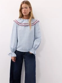 Nöista Women Blouse In Checks Blue Fabric, With Contrast Red On The Front And Back Neck.Ruffle Cuff. Blouse To Elevate The Everyday Looks On The Fall Winter - Blue - View 4