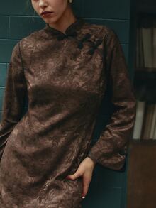 Nöista Gaun Mini Satin Jacquard Cokelat dengan Kerah Mandarin. Musim Gugur/Musim Dingin, Acara Malam, Pesta, Natal. - Kopi - View 5