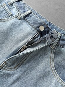 ROMWE MEN Street Life Celana Jeans Denim Pria Kasual dengan Motif Bunga Bordir dan Warna Washed - Biru - View 4