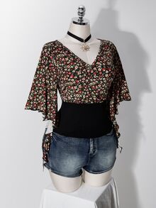 SHEIN ICON 女款大尺碼復古波希米亞風性感千禧Y2K度假風紅色碎花拼接黑色荷葉邊短袖V領T恤海灘夏季 - 黑色 - 查看 3