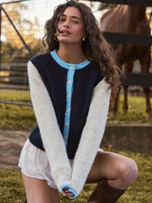 Aralina Cardigan Rajut Kasual Wanita Lengan Panjang Kerah Bulat Kancing Tunggal dengan Warna Kontras - MultiWarna - View 1