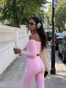 Dewbera Dewbera Off-Shoulder Ruffle Long Sleeve Cropped Top, Pink Set, Wavy Long Sleeve Off-Shoulder Top - Pink - View 2