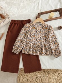 SHEIN x Tata & Beatriz Elladie kids 女童花卉燈芯絨上衣，附3D蝴蝶結，圓領長袖收口袖口，適合日常休閒、派對穿著，秋冬春季適用 - 棕色 - 查看 3