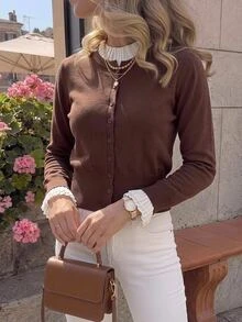 KARISMINA Cardigan Rajut Vintage Cokelat Tua & Putih dengan Trim Kontras untuk Wanita, Jaket Sweater Lembut Kancing Tunggal dengan Kerah Setengah Tinggi dan Trim Renda, Pinggang Ramping - Coklat - View 9