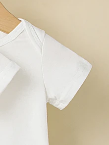 SHEIN Playful Pals طقم بوديسوت قطعتين لرضيع صبي طويل الأكمام , مريح وبسيط لملابس الصيف العارضة - أبيض - مشاهدة 6
