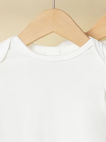 SHEIN Playful Pals طقم بوديسوت قطعتين لرضيع صبي طويل الأكمام , مريح وبسيط لملابس الصيف العارضة - أبيض - مشاهدة 5