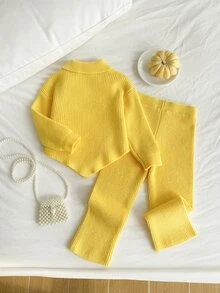 SHEIN Vintaside Kids 女童休閒時尚可愛花卉與蜜蜂圖案尖擺高領針織毛衣＋針織寬腿褲 2 件套，柔軟舒適，適合日常穿著、外出、旅行、度假、托兒所與玩耍 - 彩色 - 查看 2