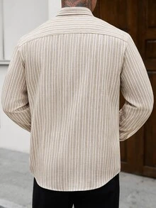 Manfinity CasualCool 男士薄款仿亞麻紋理條紋休閒長袖襯衫，適合日常穿著、辦公室秋季、正式場合 - 卡其色 - 查看 2