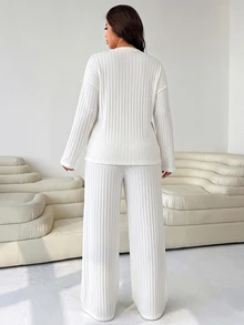 Solflare Plus Size Ribbed Long Sleeve T-Shirt With Padded Chest And Loose Pants 2 Pieces Set - White - View 2
