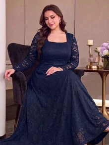 Modelyn Gaun Wanita Ukuran Plus Minimalis Elegan dengan Pinggang Ramping dan Model Mengembang - Navy Blue - View 3