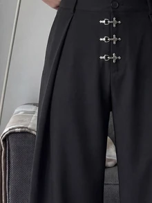Manfinity RebelGame Men's Black High Waist Pleated Wide Leg Pants, Vintage Buckle Detail Resort Trousers - Black - View 4
