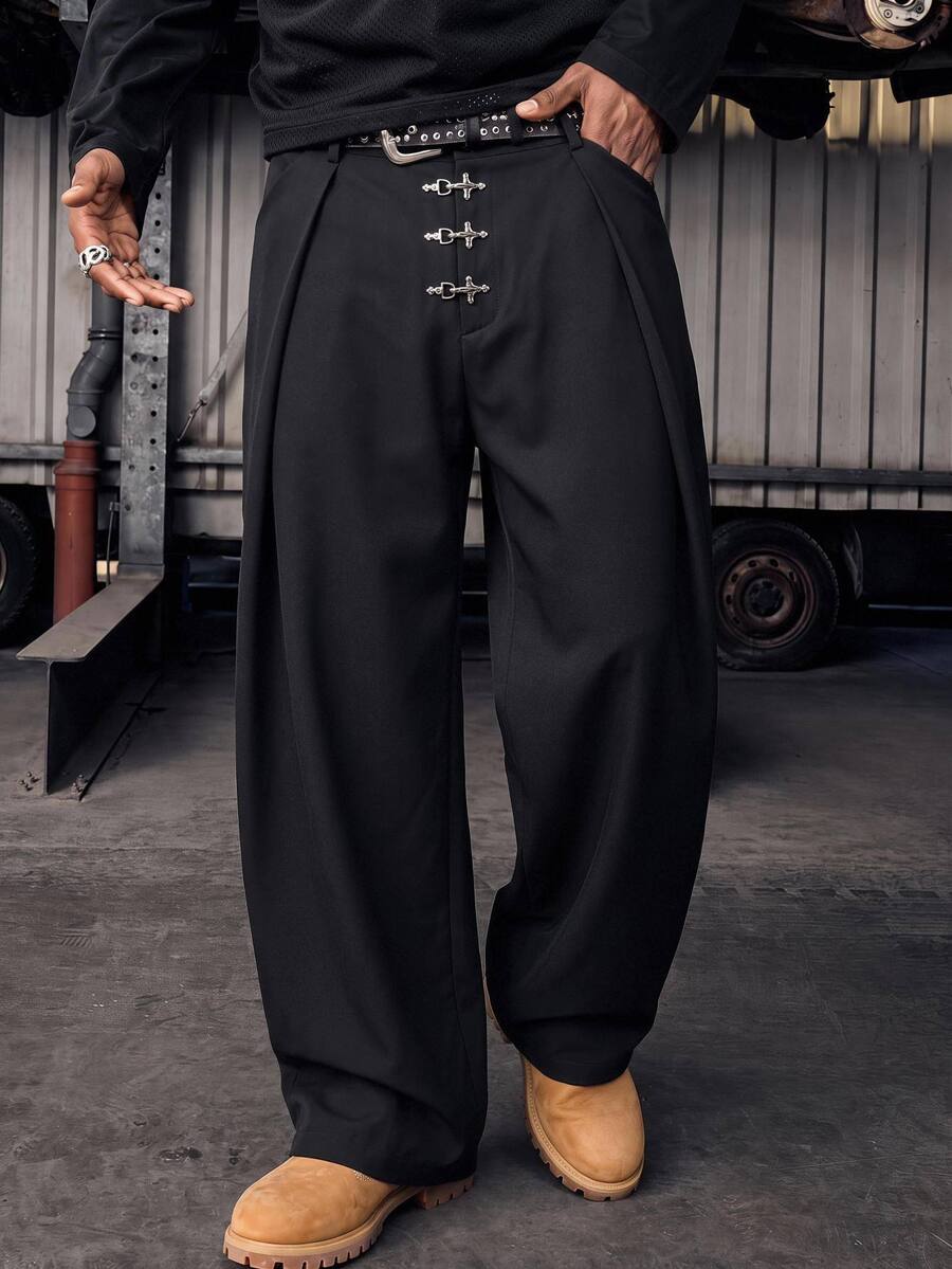 Manfinity RebelGame Men's Black High Waist Pleated Wide Leg Pants, Vintage Buckle Detail Resort Trousers - Black - View 1