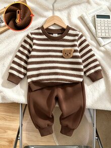 SHEIN 男嬰春秋條紋長袖上衣搭配可愛熊圖案與咖啡棕長褲，休閒簡約舒適兩件套，適合室內外穿著 - 彩色 - 查看 2