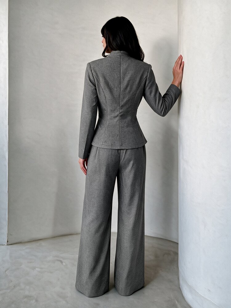Modelyn 女款 3D 花朵裝飾裹身西裝兩件套，不對稱荷葉邊上衣與高腰寬腿褲，靜奢風秋季辦公室婚禮賓客正式穿搭 - 灰色 - 查看 2