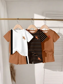 SHEIN 隨機 1 套棕色拼色嬰兒休閒時尚經典印花圓領短袖 T 恤套裝，校服 - 彩色 - 查看 4