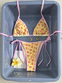 SHEIN Swim 女款掛脖比基尼兩件式泳衣，條紋格子飾邊，黃色白色，夏季可愛熱帶性感，適合泳池派對、度假、假日曬曬，花卉風 - 彩色 - 查看 4