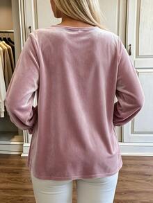 Linhara CURVE Atasan Lengan Panjang Berkerah V Beludru Merah Muda Ukuran Besar dengan Hiasan Rumbai, Blus Kasual Lembut untuk Perjalanan Sehari-hari di Musim Gugur - Dusty Pink - View 5