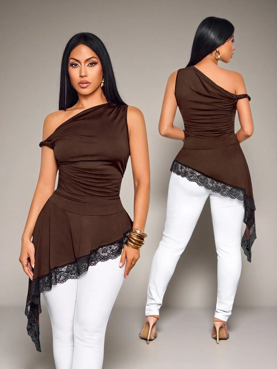 SOLERSUN Atasan Bodycon Wanita Warna Cokelat dengan Satu Bahu, Detail Kerut Asimetris, dan Hem Renda, Gaya Chic Y2K untuk Pesta Malam Hari