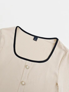 SHEIN تي شيرت نسائي بتصميم بسيط بلون مشمشي موحد، بياقة مربعة وأكمام طويلة، بقصة ضيقة مرنة، مناسب للارتداء اليومي، مزين بأزرار، تصميم بسيط، صيفي، متعدد الاستخدامات - لون مشمشي - مشاهدة 7