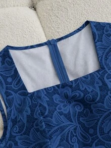 SHEIN Franclia 白色蕾絲 3D 印花方領優雅洋裝，舒適修身顯瘦，適合日常通勤與工作，2026 夏季新款女款無袖雞尾酒派對晚宴迷你洋裝，收腰設計 - 寶藍色 - 查看 6