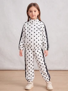 SHEIN Elladie kids 女童波點兩件套，白色底色配黑色波點印花，拉鍊開襟外套左側飾有黑色蝴蝶結印花，長褲配同款波點印花與鬆緊收口褲腳，袖口與褲腿飾有織帶飾邊，適合日常上學、社區散步、戶外出遊、購物與旅行 - 黑與白 - 查看 6