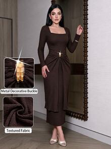 Modelyn Gaun Panjang Wanita Elegan Lengan Panjang dengan Dekorasi Logam, Desain Berkerut Pas Badan, Modis dan Elegan - Coklat - View 5