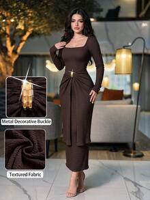 Modelyn Gaun Panjang Wanita Elegan Lengan Panjang dengan Dekorasi Logam, Desain Berkerut Pas Badan, Modis dan Elegan - Coklat - View 7