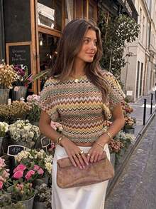 Serisse تي شيرت صيفي كاجوال بوهيمي أنيق مخطط باللون البيج محبوك بتصميم مفرغ للعطلات - متعدد الألوان - مشاهدة 5