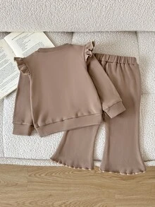 SHEIN Souflis 2件組 幼兒女嬰可愛甜美棕色字母愛心圓領長袖衛衣與喇叭褲套裝，荷葉邊設計，羅紋面料，適合戶外秋季萬聖節穿著 - 棕色 - 查看 14
