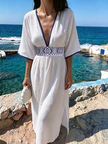 Fembélia Elegant Tropical Navy Blue And White Deep V-Neck Cotton Dress, Suitable For Vacation Beach Summer - White - View 5