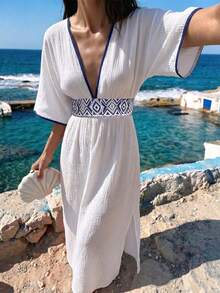 Fembélia Elegant Tropical Navy Blue And White Deep V-Neck Cotton Dress, Suitable For Vacation Beach Summer - White - View 2