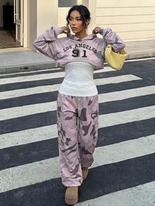 SHEIN 3件組女孩迷彩運動運動衫上衣與背心套裝，搭配迷彩休閒錐形長褲，四季穿著，秋季服飾，秋季，返校，學校 - 粉色 - 查看 7
