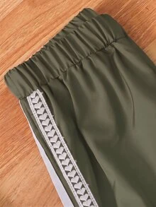 SHEIN Genkimix Kids 2件組女童 2025 春/秋新款 防風布料蝴蝶結刺繡休閒時尚愛心編織帶裝飾立領拉鍊夾克與休閒長褲 可愛甜美套裝 - 綠色 - 查看 8