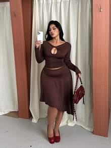 GalTyme Plus Size Cutout Ruched Fashion T-Shirt And Asymmetrical Hem Skirt 2 Pieces Set Fall - Brown - View 3