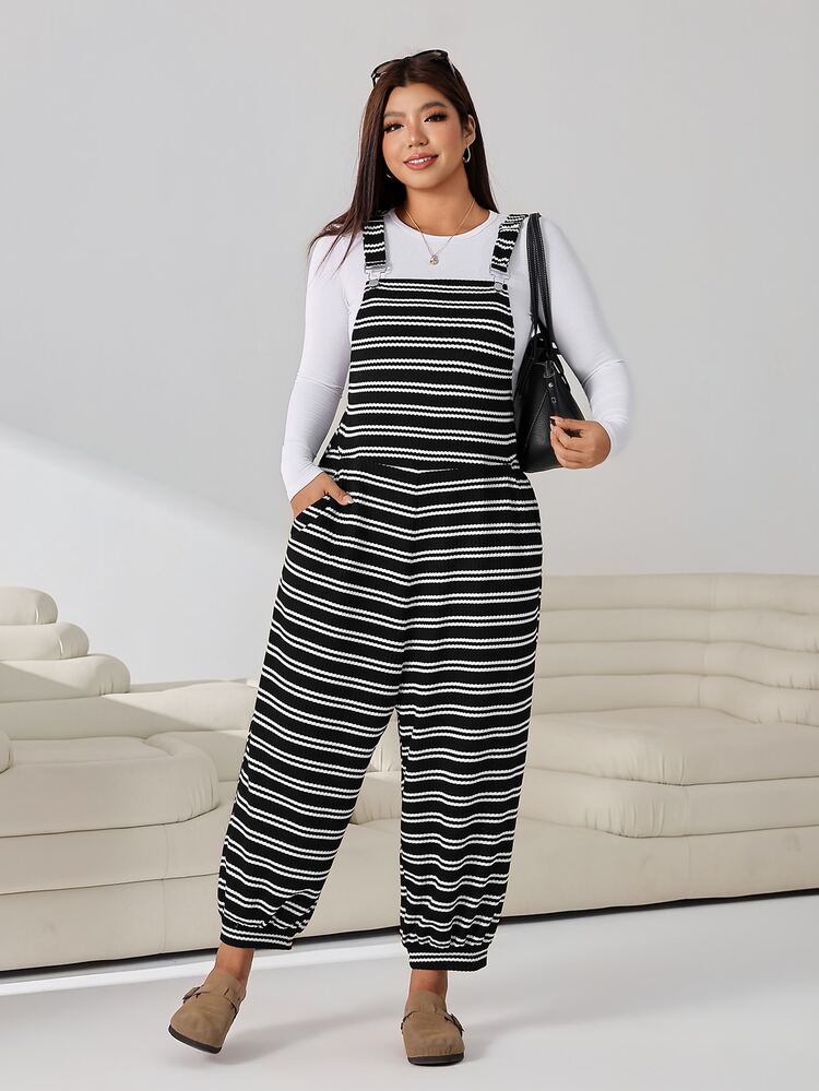 Solflare Jumpsuit Kasual Bergaris untuk Wanita Ukuran Besar - Hitam dan Putih - View 9