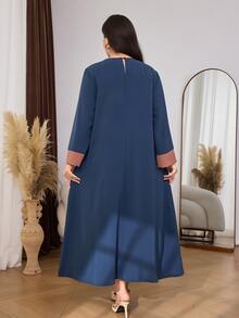 Al Najma Casual Minimalist Contrast Color Round Neck Button Contrast Color Loose Regular Fit Spring Autumn Plus Size Women's Arabian Dress - Navy Blue - View 2