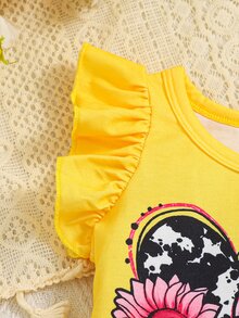 SHEIN Playful Pals 2pcs Baby Girl Spring/Summer New Cute Heart & Sunflower Print Flutter Sleeve Top And Bow Shorts Set - Yellow - View 6