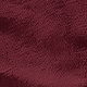 عنابي اللون