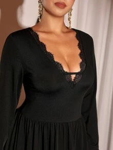 Cravure Gaun Hitam Ukuran Besar dengan Leher V Berenda dan Pinggang Ramping, Lengan Panjang, Model Drape untuk Musim Gugur - Hitam - View 9