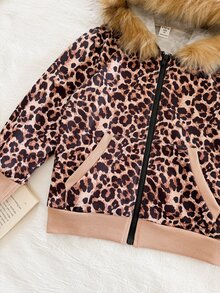 SHEIN جاكيت بقلنسوة بطبعة نمر للفتيات الصغيرات - متعدد الألوان - مشاهدة 8
